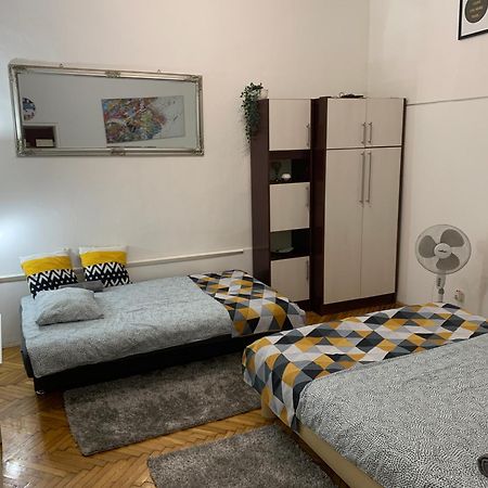 Small Cosy Apartment Near The Famous Westend City Center บูดาเปสต์ ภายนอก รูปภาพ