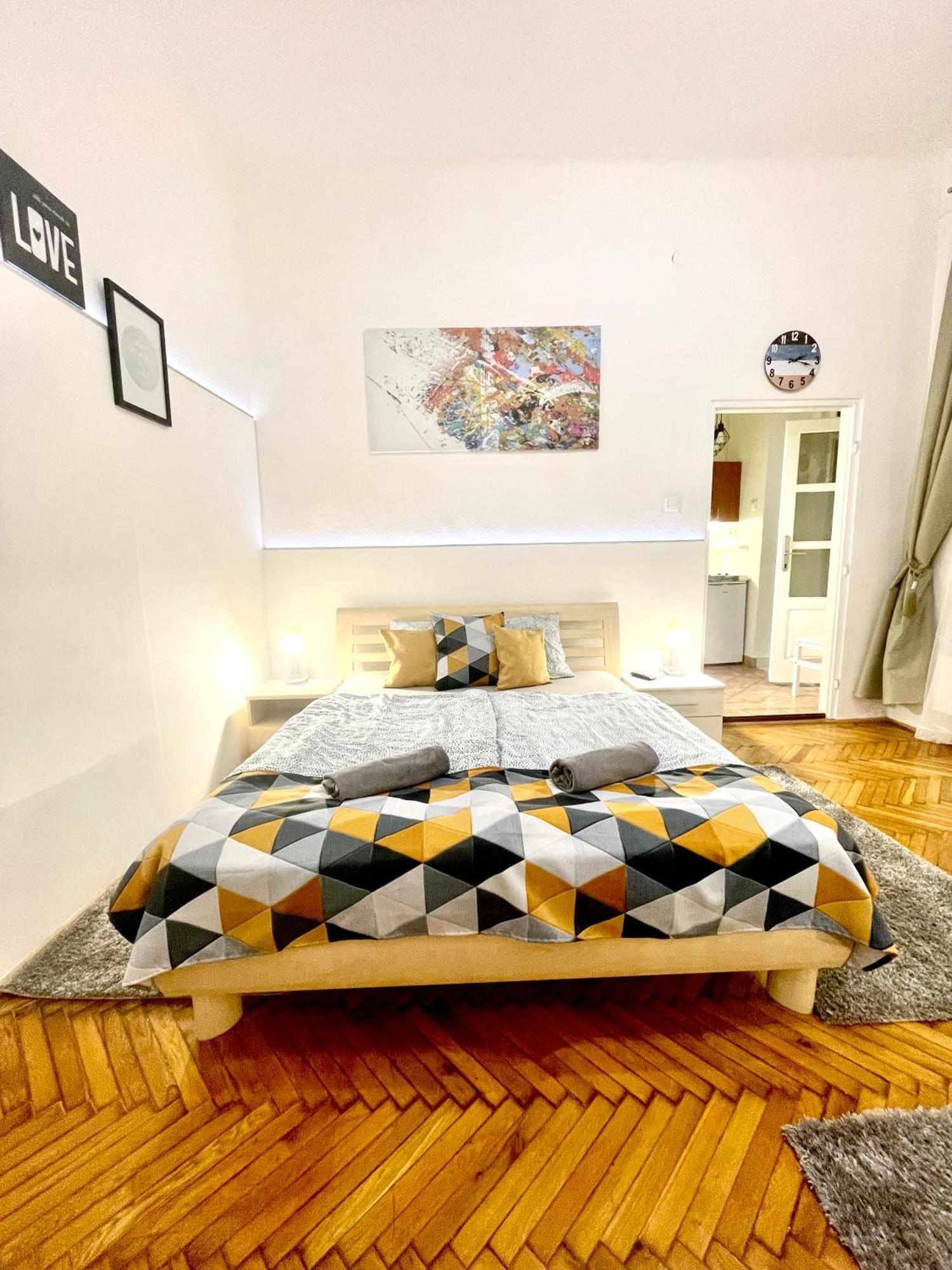 Small Cosy Apartment Near The Famous Westend City Center บูดาเปสต์ ภายนอก รูปภาพ