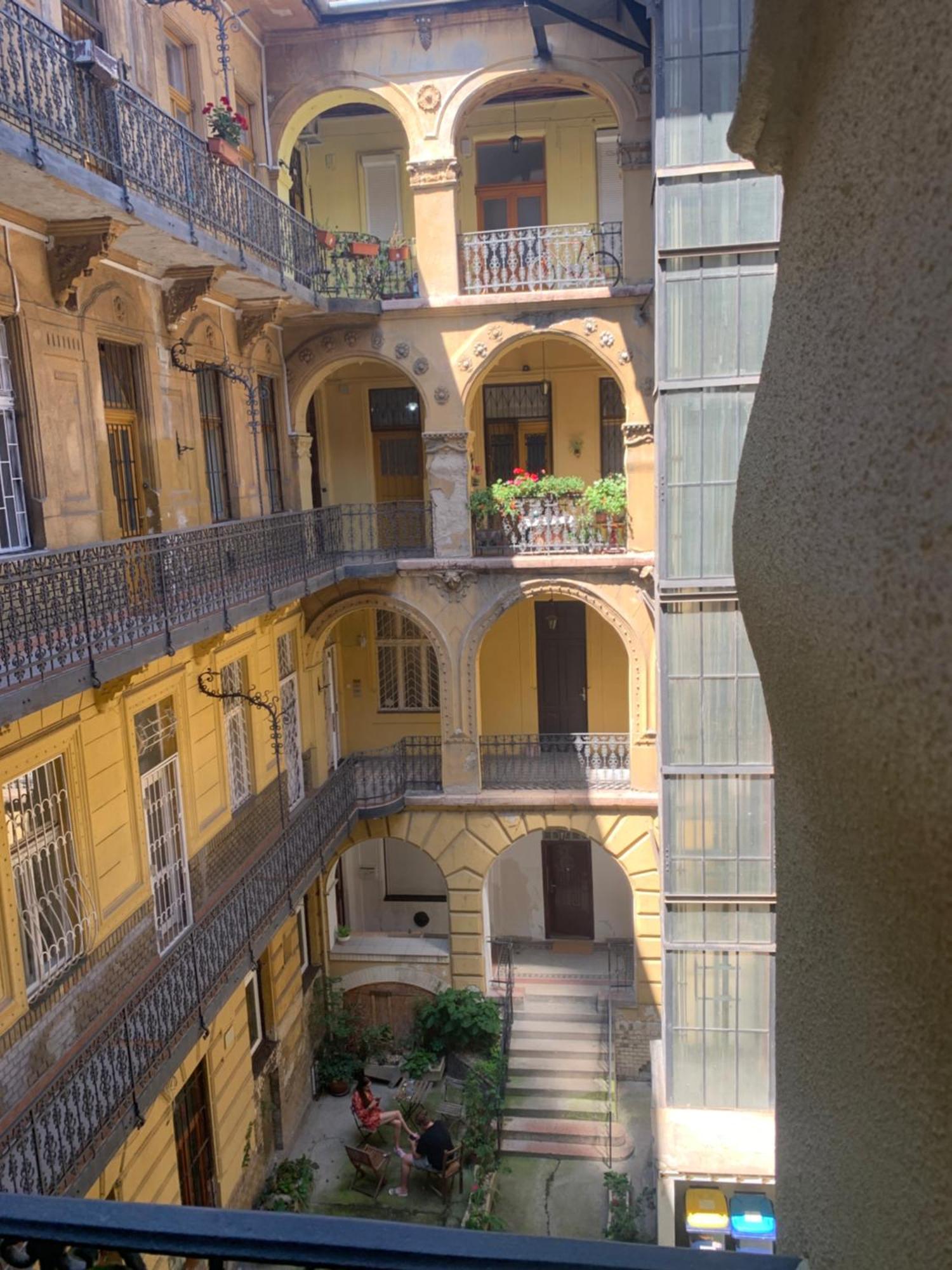 Small Cosy Apartment Near The Famous Westend City Center บูดาเปสต์ ภายนอก รูปภาพ