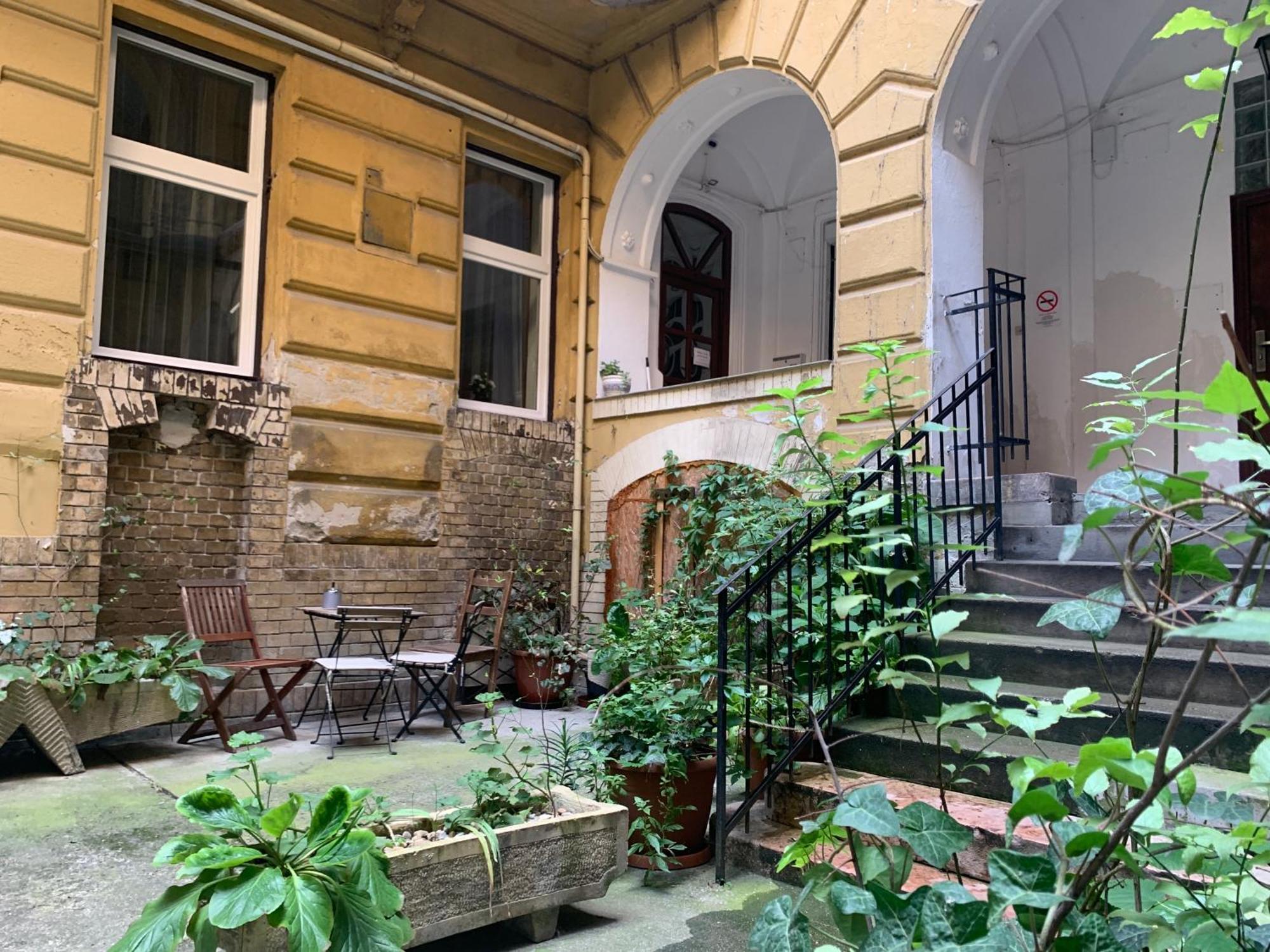 Small Cosy Apartment Near The Famous Westend City Center บูดาเปสต์ ภายนอก รูปภาพ