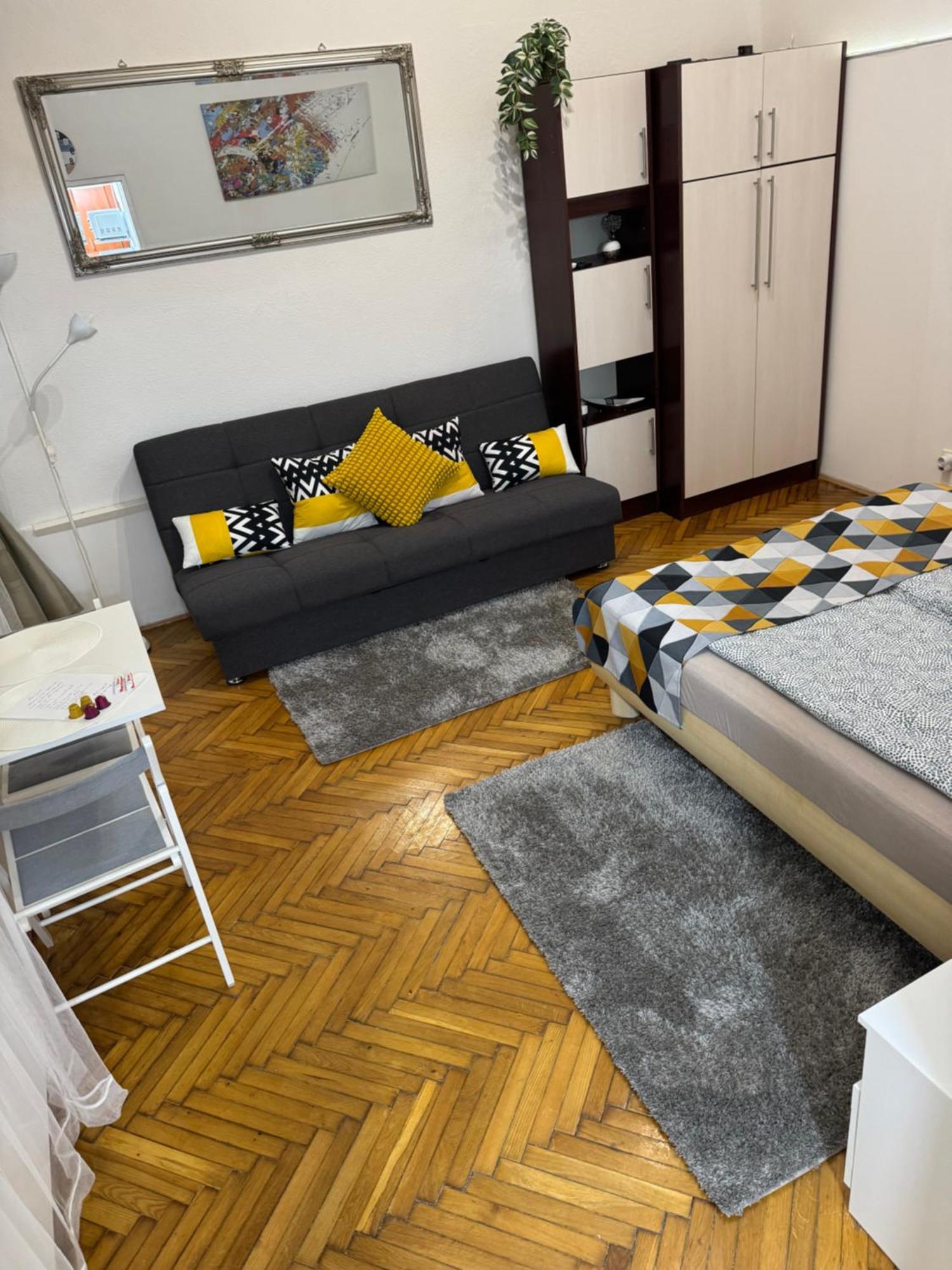 Small Cosy Apartment Near The Famous Westend City Center บูดาเปสต์ ภายนอก รูปภาพ